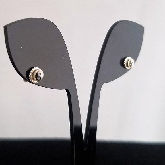 YIN YANG inlay Sterling Silver tiny round EARRINGS - Picture 2 of 9